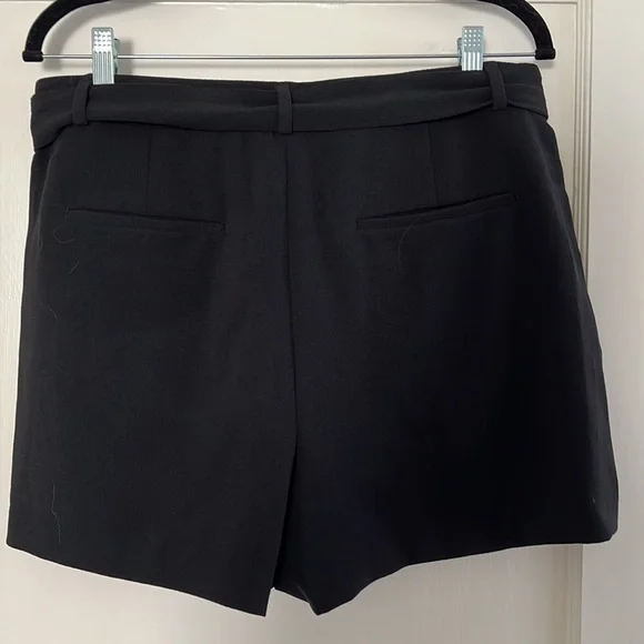 NWT Loft trouser shorts - Picture 3 of 5